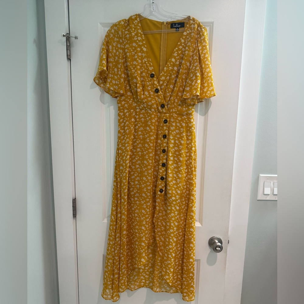 Lulus midi dress with flutter sleeves